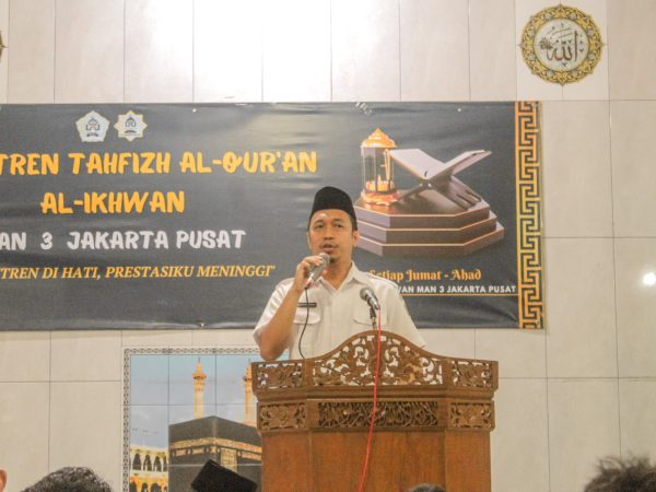 Syandra Cinta Saphira Siswa MAN 3 Jakarta Pusat Juara Pertama Pilihan Pemirsa Da'i Muda Pilihanku, Acara Damai Indonesiaku di TV One