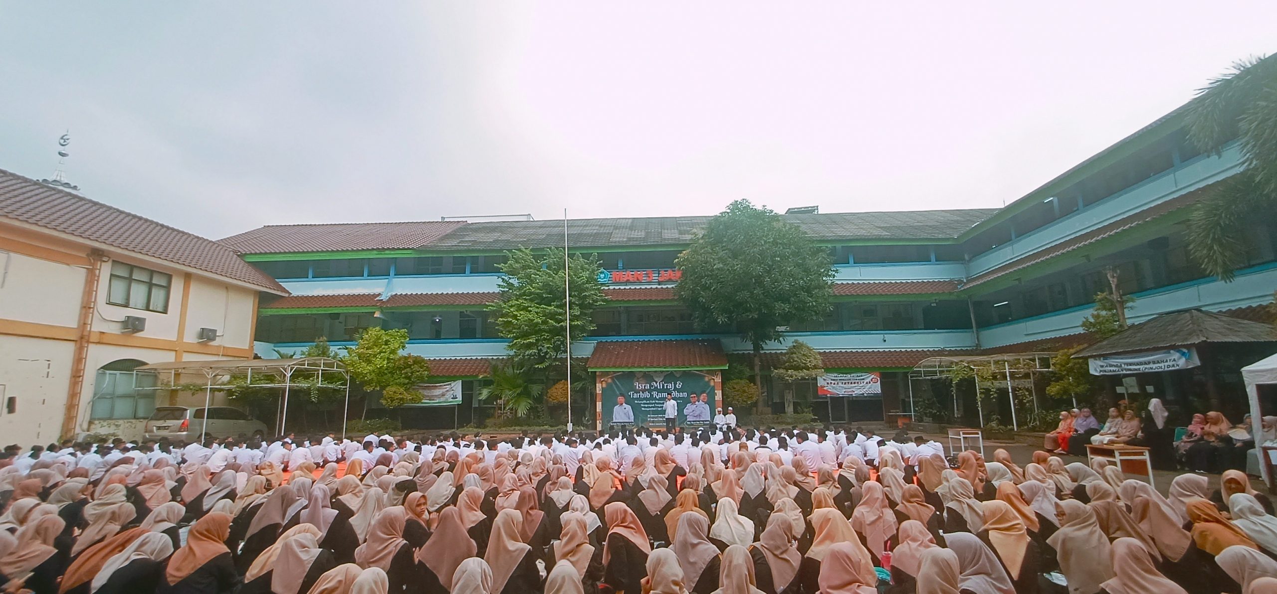 Isra Mi'raj dan Tarhib Ramadhan 1446 H: Momentum Perbaikan Akhlak dan Peningkatan Prestasi di MAN 3 Jakarta Pusat