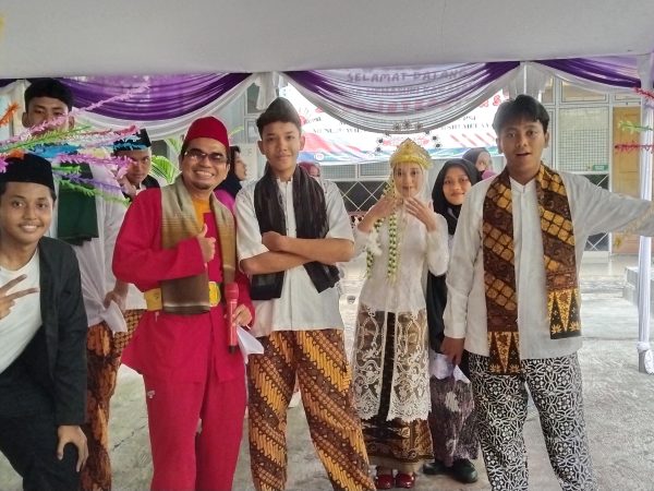 Menjelajah Nusantara dari Lapangan MAN 3 Jakarta Pusat: P5P2RA Menyatukan Budaya dalam Harmoni