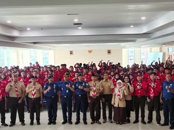 Pramuka MAN 3 Jakarta Pusat Antusias Ikuti Pelatihan Pemadam Kebakaran