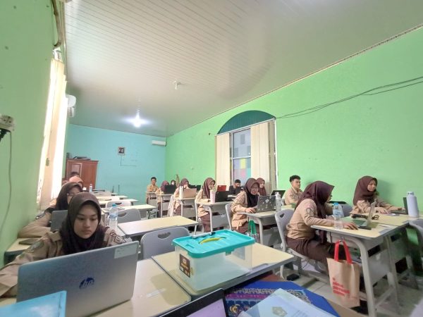 Dimulai dengan Ibadah, Hari Ketiga Ujian Madrasah MAN 3 Jakarta Pusat Berlangsung Lancar