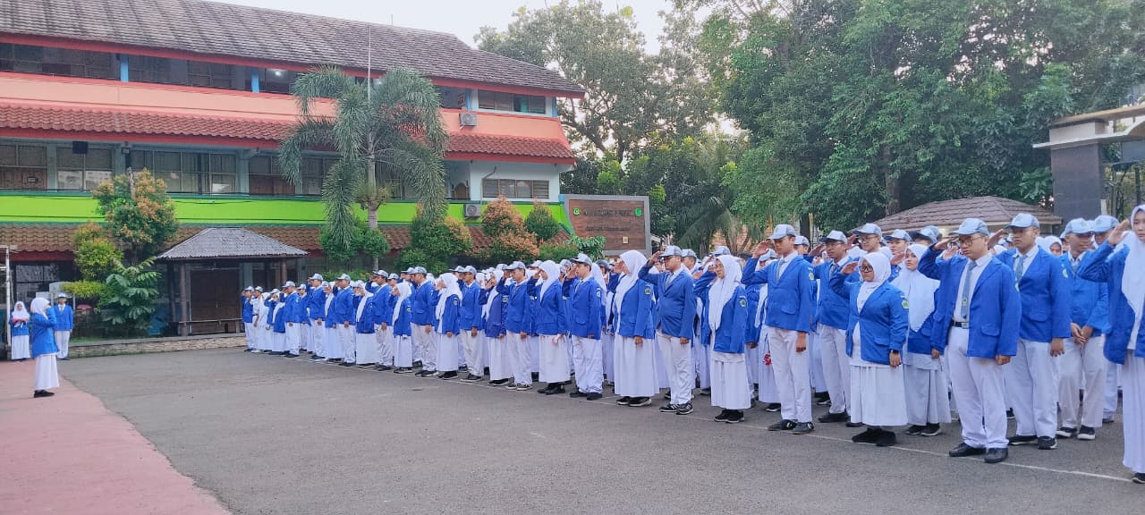 Upacara Bendera MAN 3 Jakarta Pusat Bangkitkan Semangat Akademik Siswa