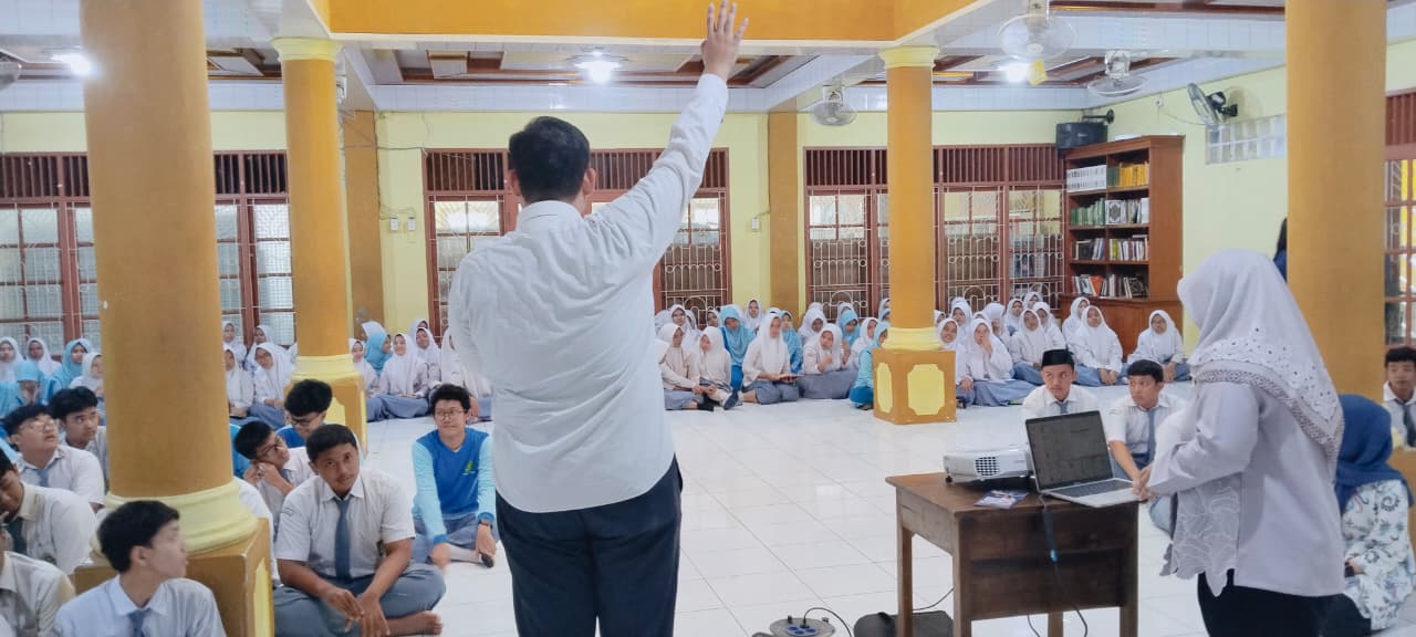 Sosialisasi MNC University Berikan Wawasan Pendidikan Tinggi kepada Siswa Kelas 11 MAN 3 Jakarta Pusat