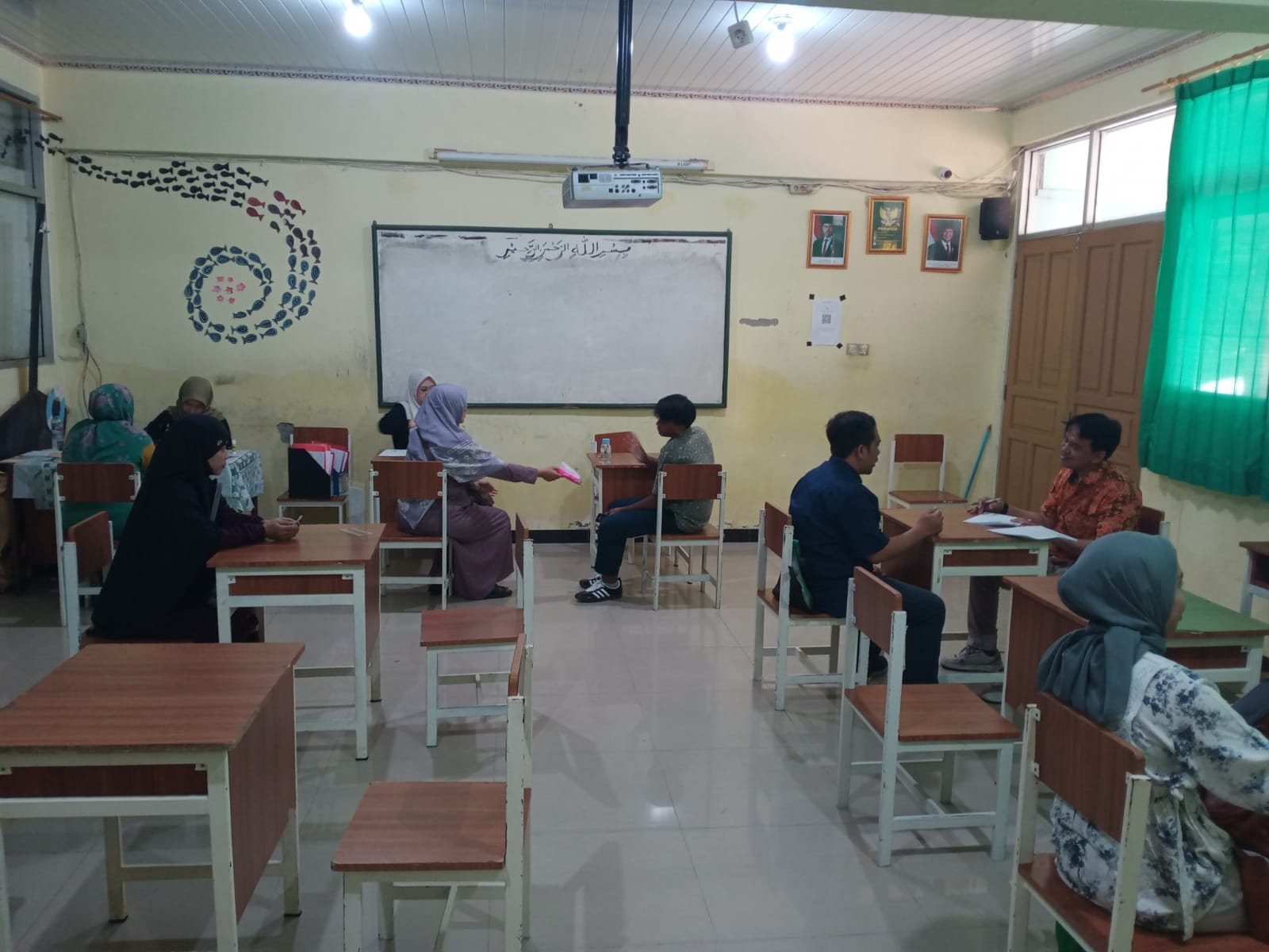 Pemberkasan dan Wawancara Calon Murid Baru Jalur Reguler MAN 3 Jakarta Pusat Berlangsung Selama Dua Hari Pemberkasan dan Wawancara Calon Murid Baru Jalur Reguler MAN 3 Jakarta Pusat Berlangsung Selama Dua Hari
